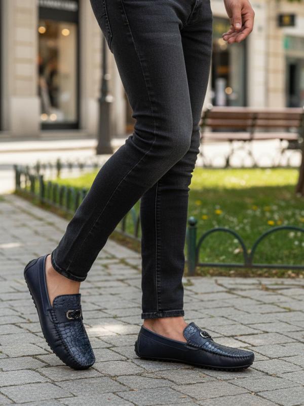 Men's Loafers with Crocodile Pattern and Metal Accessory