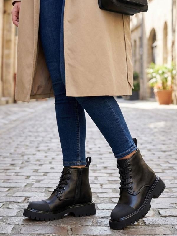 Natural Leather Black Lace-Up Women’s Boots