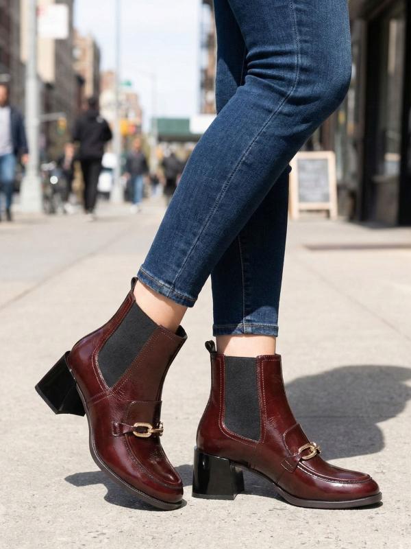 Chain Accessory Burgundy Natural Leather Women’s Boots