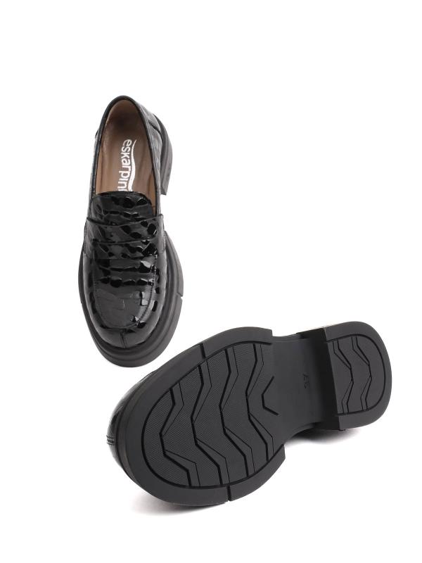 Women's Genuine Leather Loafers – Glossy Crocodile Pattern with Chunky Sole