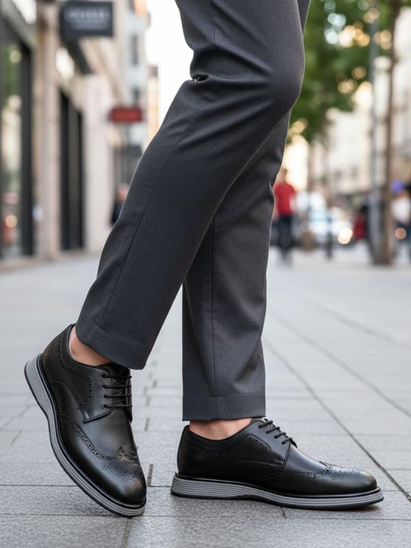 Tünd Mavi Dəri Klassik Kişi Ayaqqabısı - Kontrast Qara Dabanlı