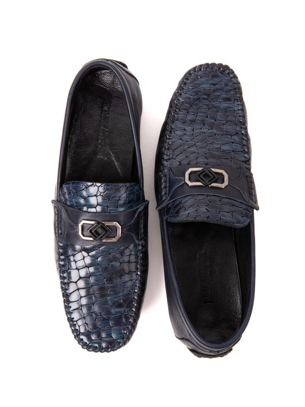 Men's Loafers with Crocodile Pattern and Metal Accessory