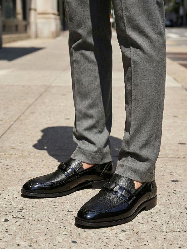 Premium Qara Laklı və Naxışlı Təbii Dəri Metal Aksesuarlı Klassik Kişi Ayaqqabısı (Lofir)