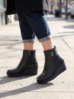 Təbii Dəri Qara Dolğu Daban Qadın Botu – Metal Detallı Elegance